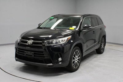 2018 Toyota Highlander SE