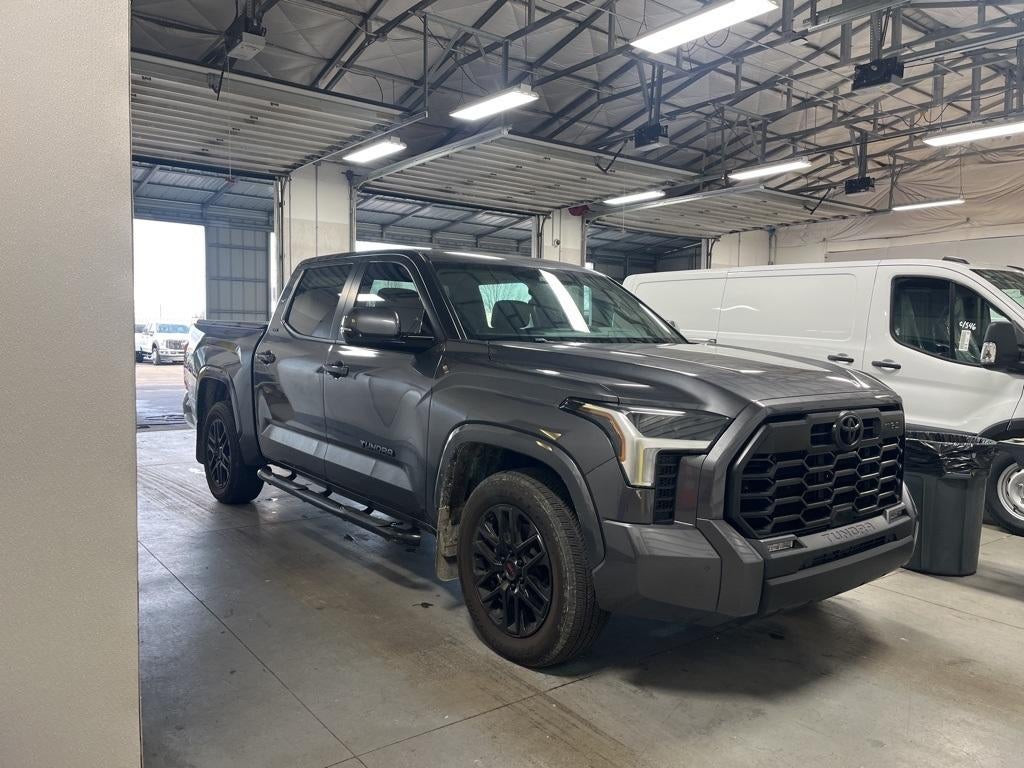 2024 Toyota Tundra 4WD SR5