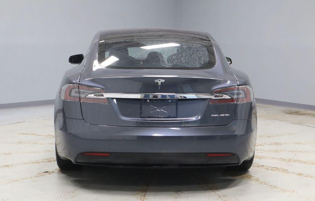2020 Tesla Model S Long Range