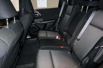 2024 Mitsubishi Outlander ES