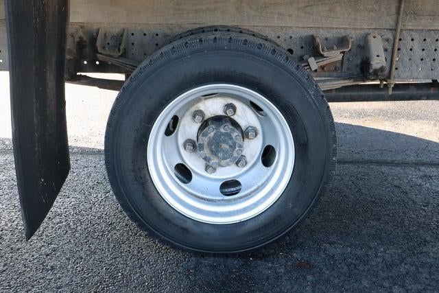 2016 Mitsubishi Fuso Base