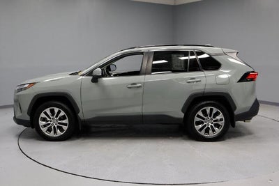 2022 Toyota RAV4 XLE Premium