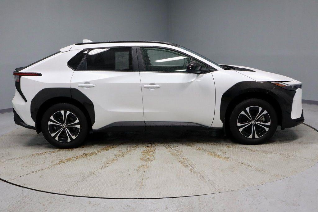2024 Toyota bZ4X XLE