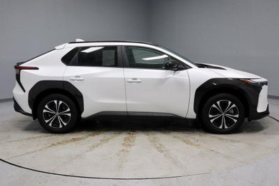 2024 Toyota bZ4X XLE
