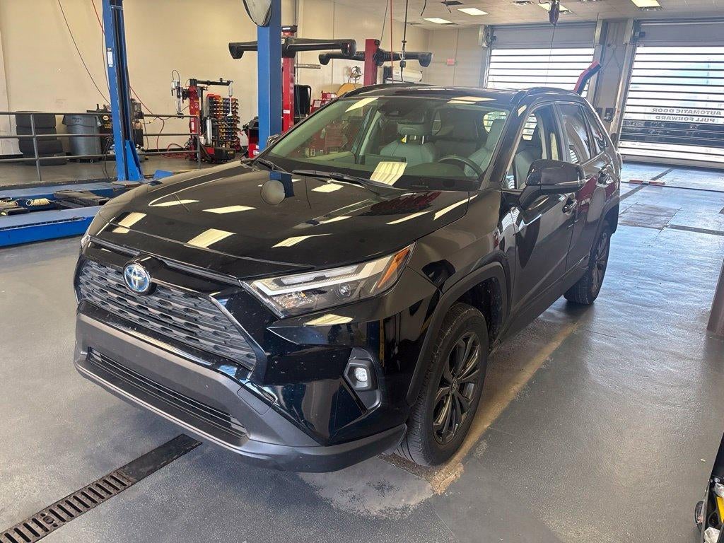 2022 Toyota RAV4 XLE Premium