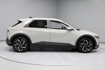 2024 Hyundai IONIQ 5 SE