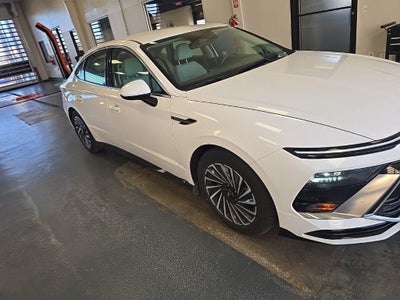 2025 Hyundai SONATA Hybrid SEL