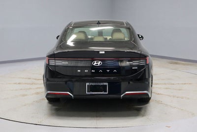 2025 Hyundai SONATA Hybrid Limited