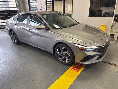 2025 Hyundai ELANTRA Limited