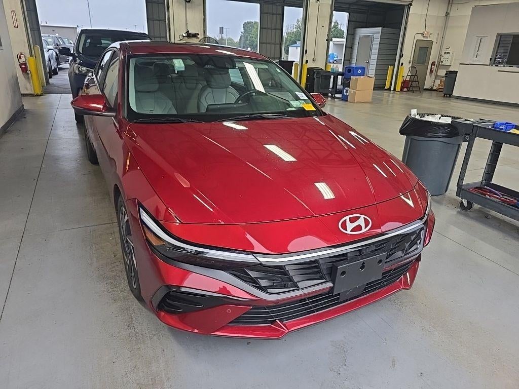 2024 Hyundai ELANTRA Limited