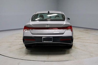 2025 Hyundai ELANTRA SEL Convenience