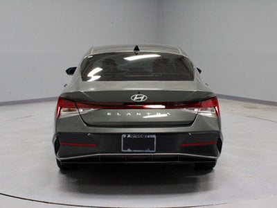 2024 Hyundai ELANTRA SEL