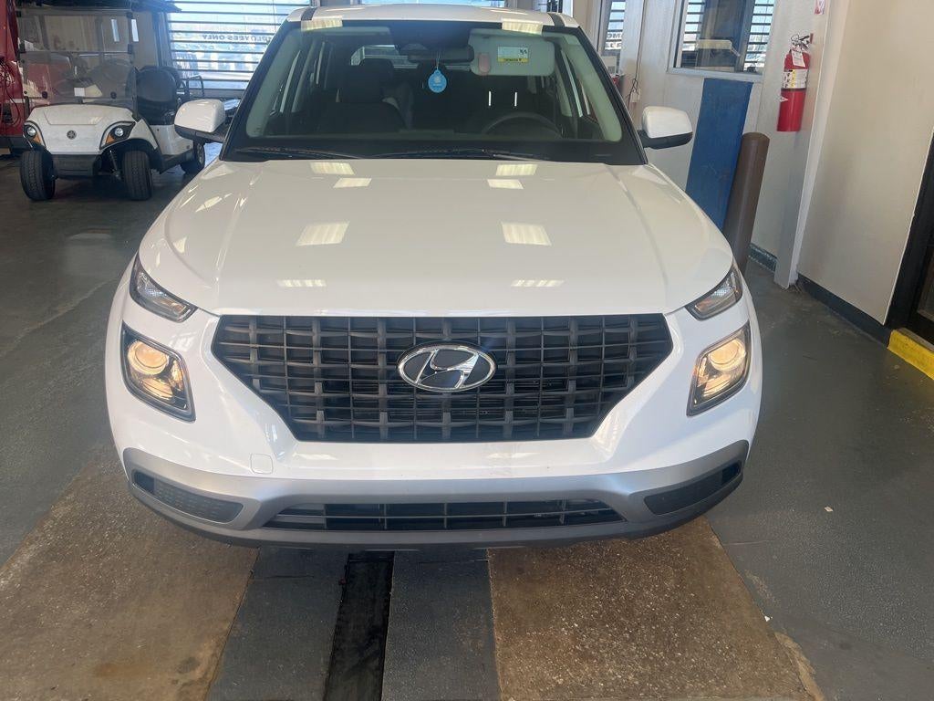 2023 Hyundai VENUE SE