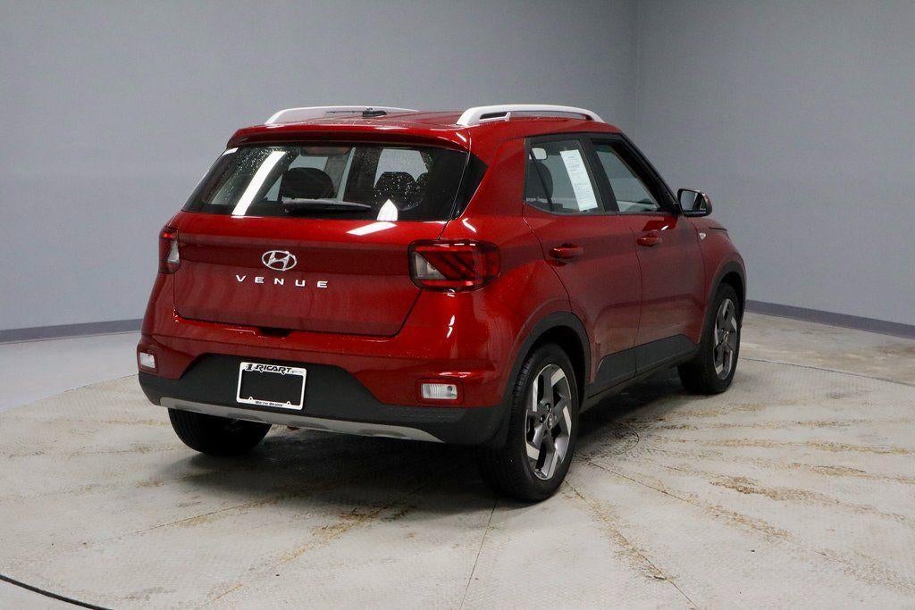 2025 Hyundai VENUE SEL