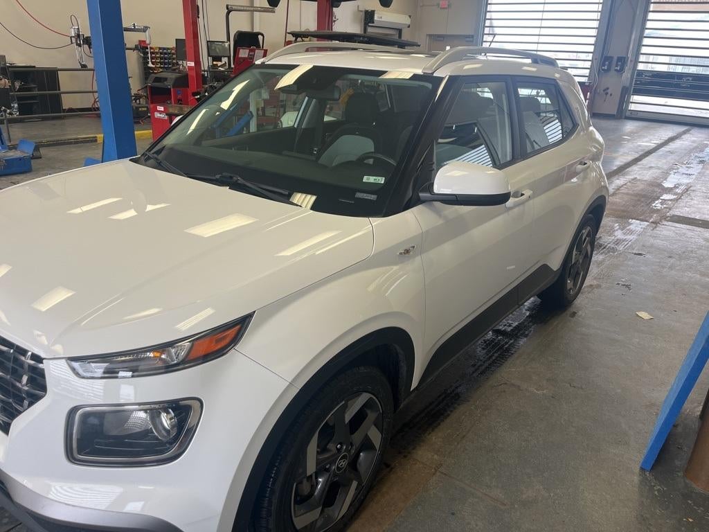 2024 Hyundai VENUE SEL