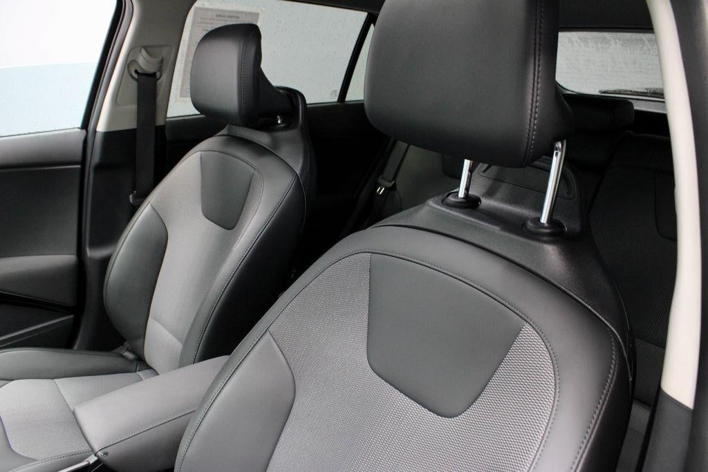 2025 Kia Niro EX Touring