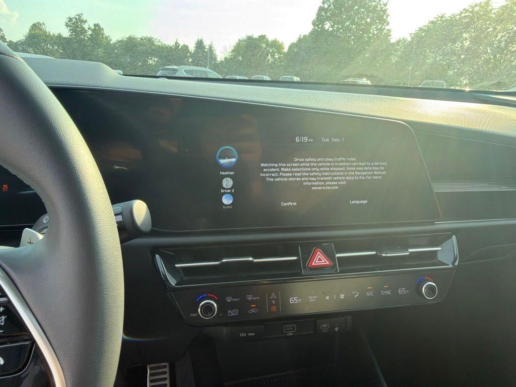 2025 Kia Niro EX Touring