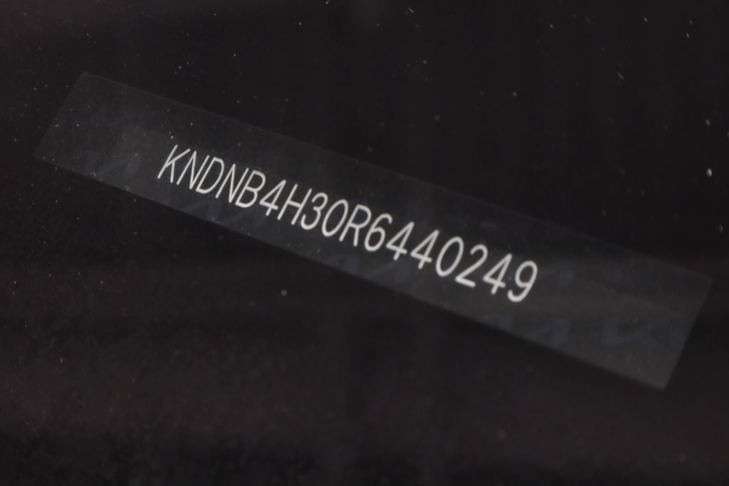 2024 Kia Carnival LX Seat Package