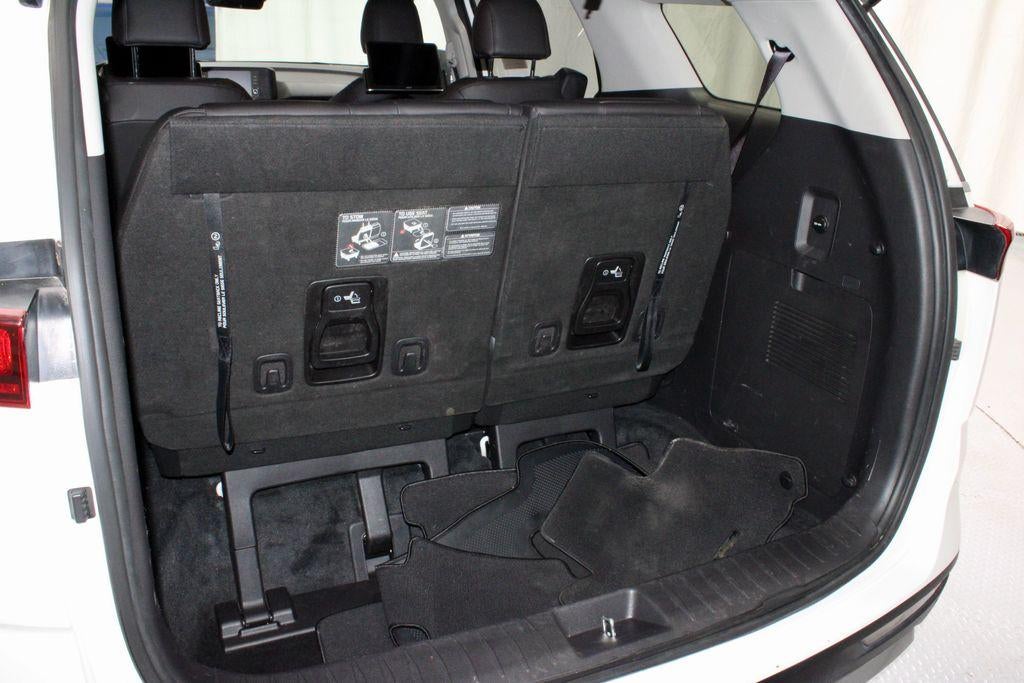 2023 Kia Carnival LX