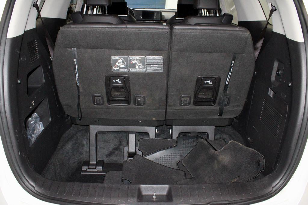 2023 Kia Carnival LX