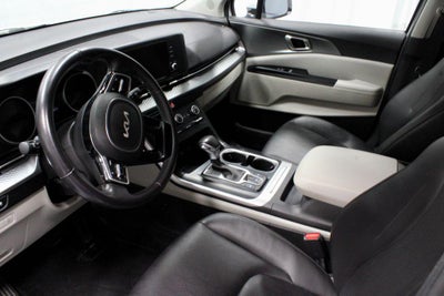2023 Kia Carnival LX