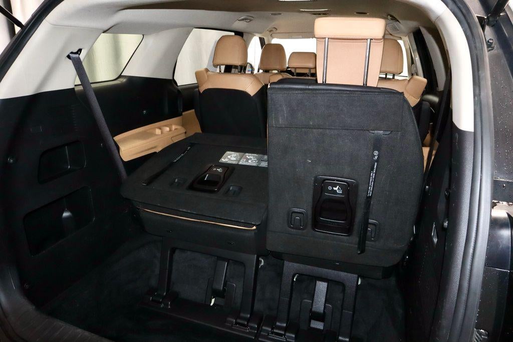 2024 Kia Carnival LX Seat Package