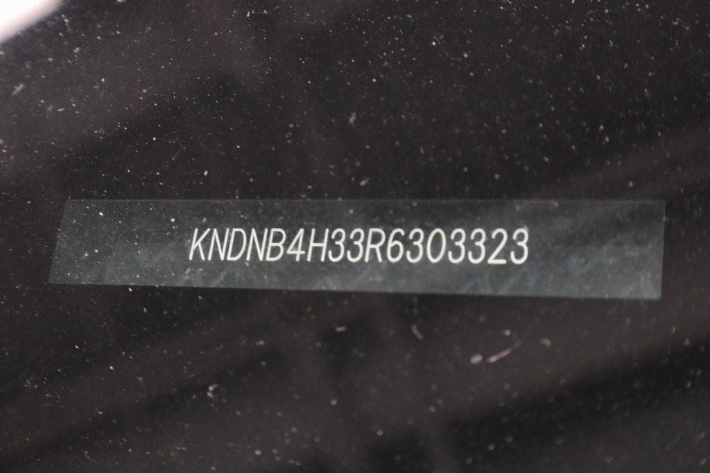 2024 Kia Carnival LX Seat Package