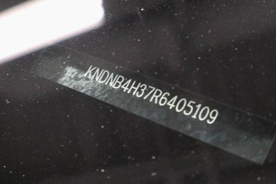 2024 Kia Carnival LX