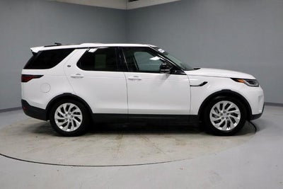 2024 Land Rover Discovery S
