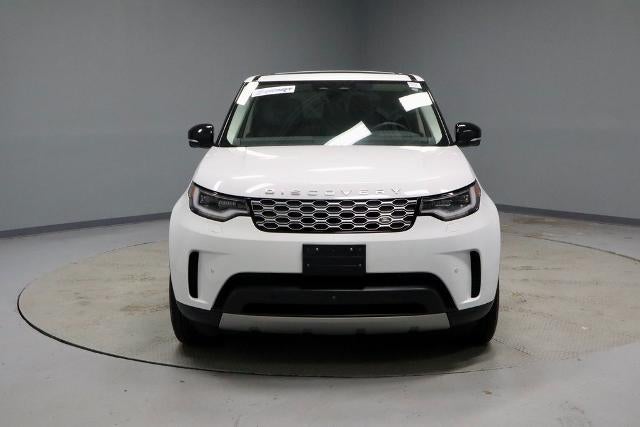 2024 Land Rover Discovery S
