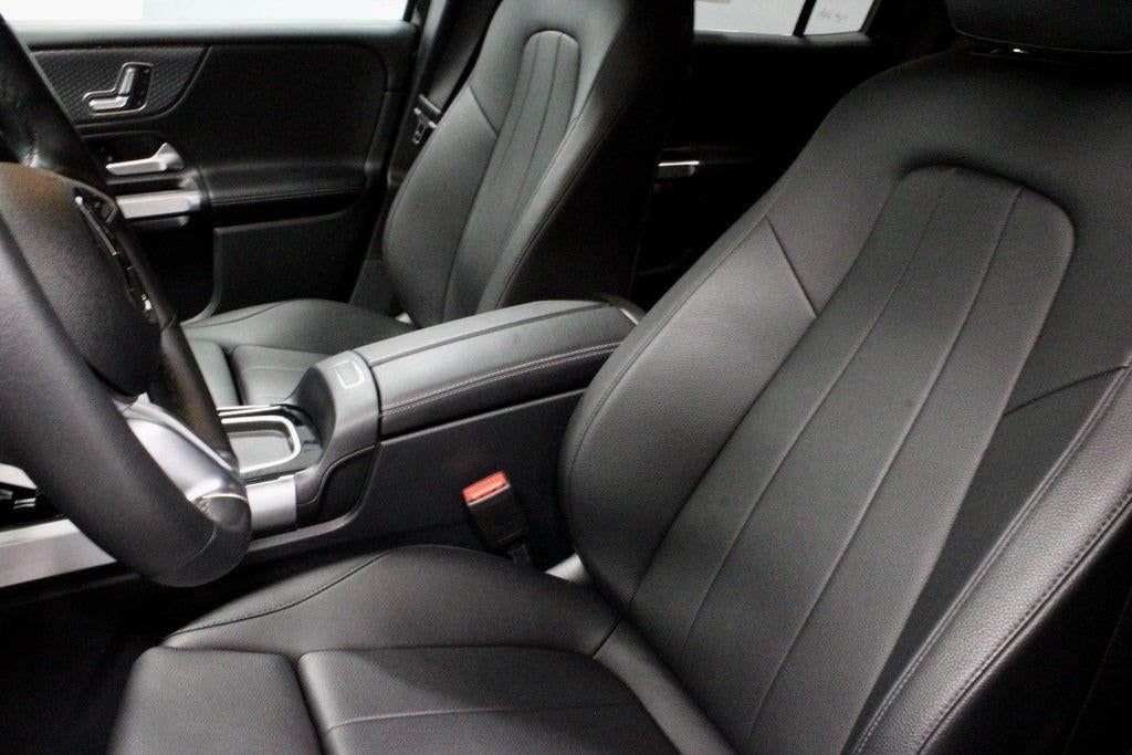 2025 Mercedes-Benz GLB GLB 250