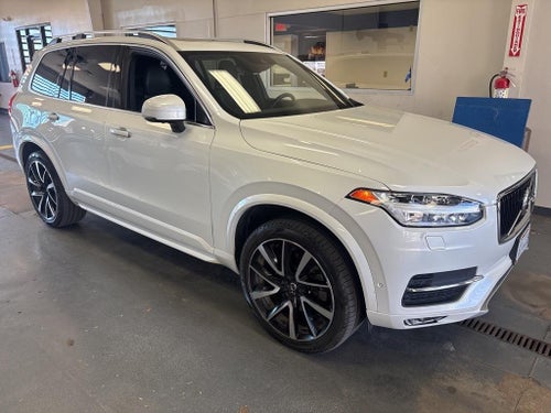 2018 Volvo XC90 T6 Momentum