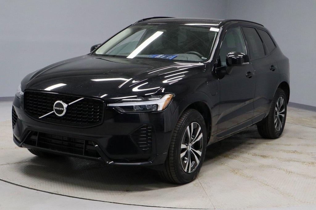 2024 Volvo XC60 Recharge Plug-In Hybrid T8 Plus Dark Theme