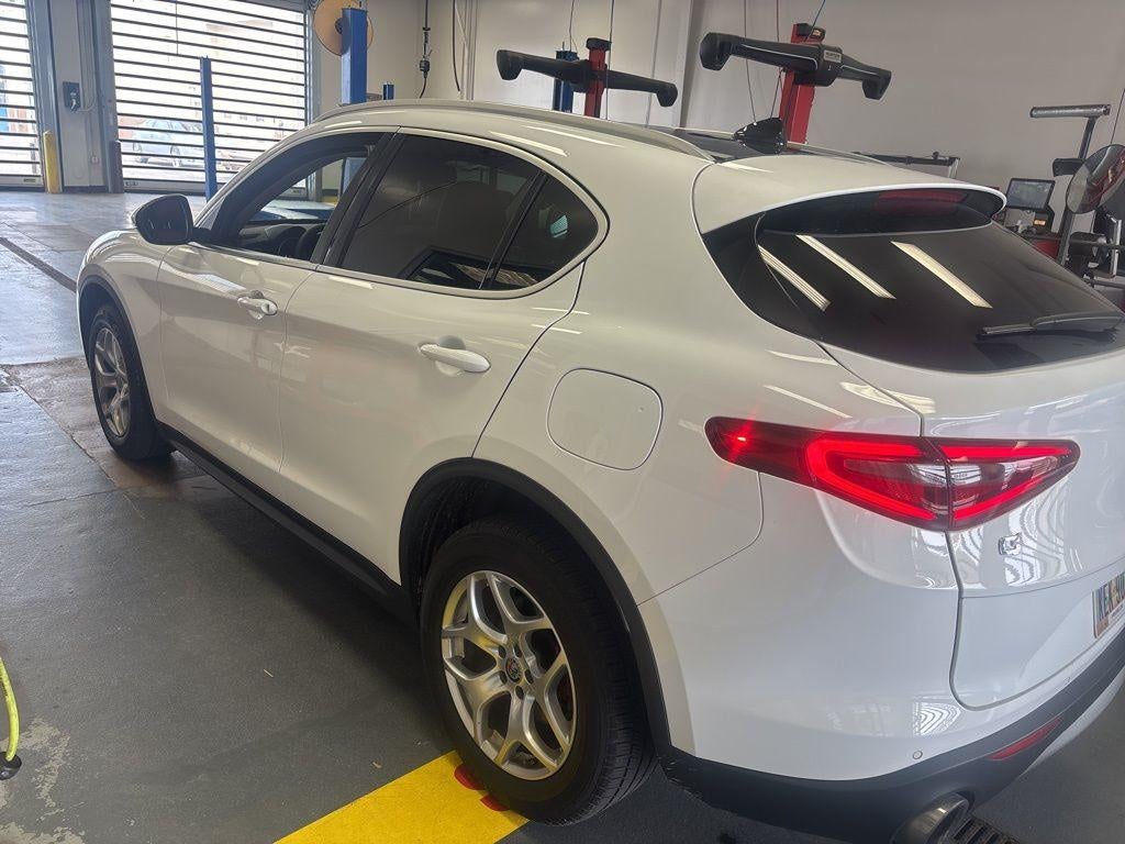2019 Alfa Romeo Stelvio Base