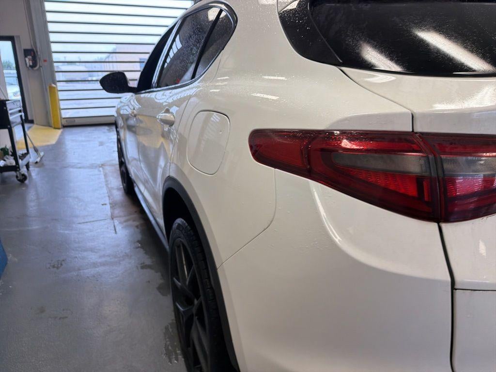 2019 Alfa Romeo Stelvio Ti Sport